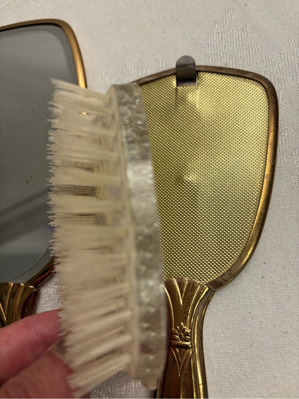 Vintage Gold Hand Mirror and Brush Set with Pink Floral Heart - Picture 7 of 9